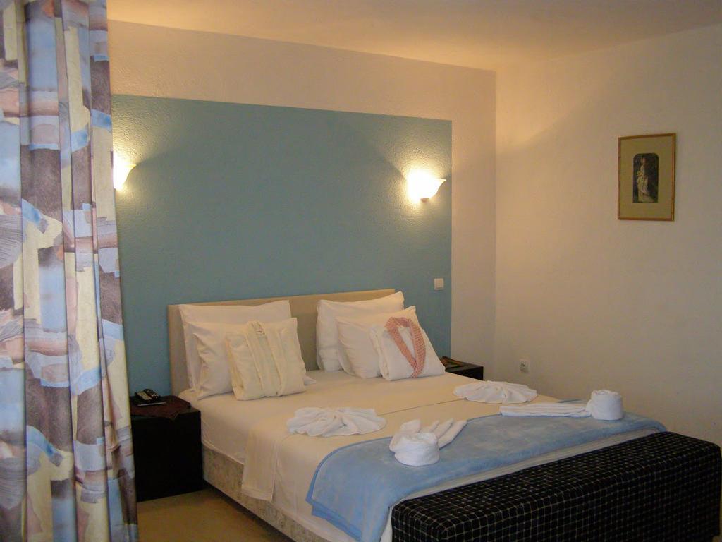 Hotel Wellness & Spa Angelo Gabriel Petrovac Bagian luar foto