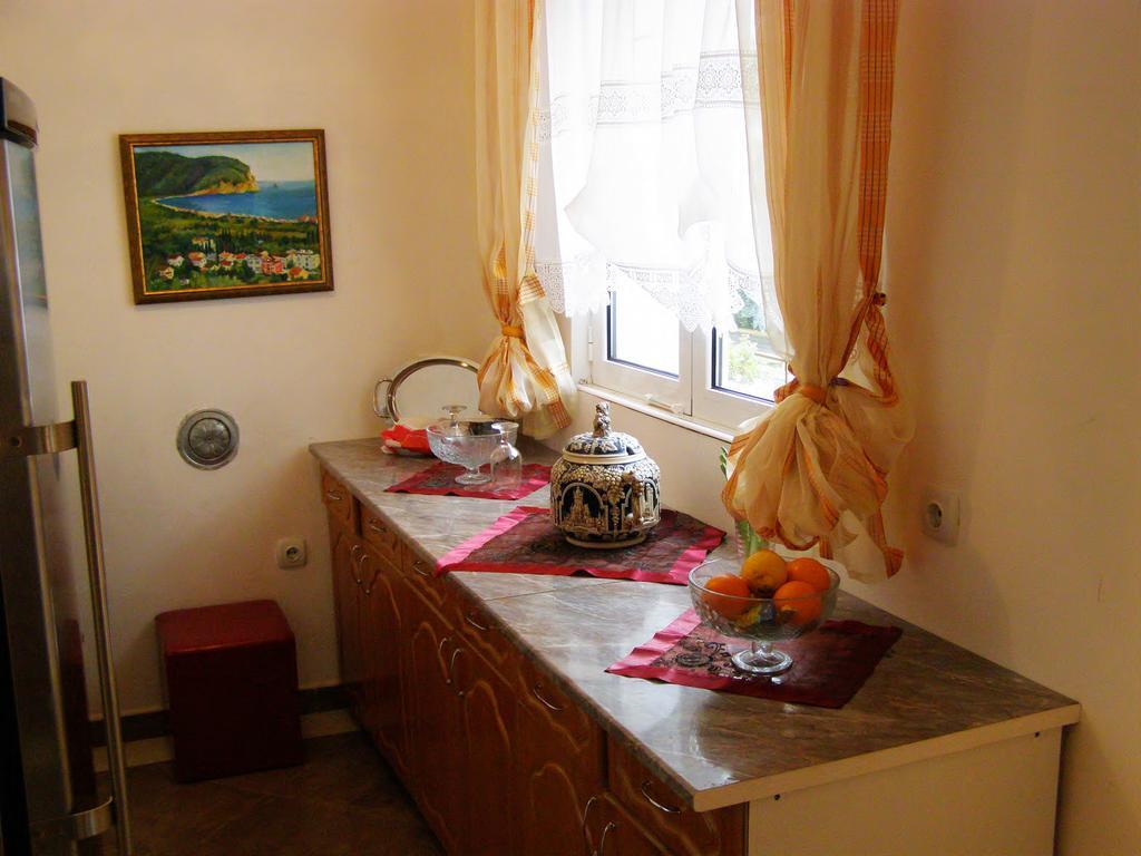 Hotel Wellness & Spa Angelo Gabriel Petrovac Bagian luar foto
